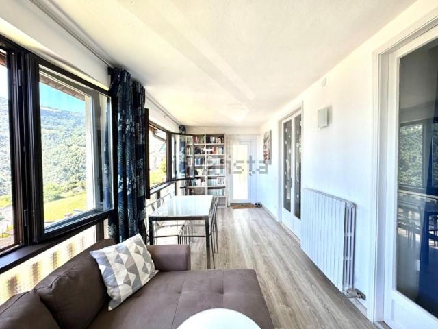 Appartamento in vendita di 140 m² in Piazza Ongaro Parroci, 1