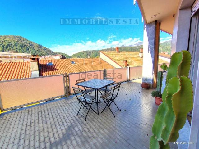 Appartamento in vendita di 140 m² in Piazza Martiri, 21