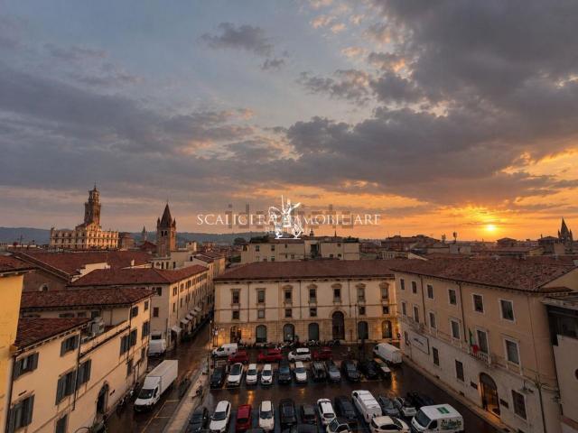 Appartamento in vendita di 140 m² in Piazza Nogara