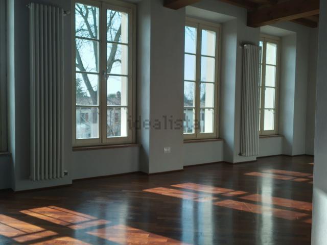 Appartamento in vendita di 140 m² in Strada Bassa dei Folli, 195