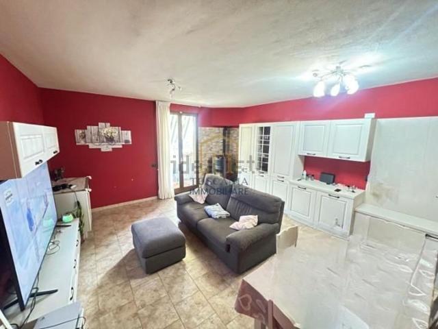 Appartamento in vendita di 140 m² in Strada del Poggio, 53031