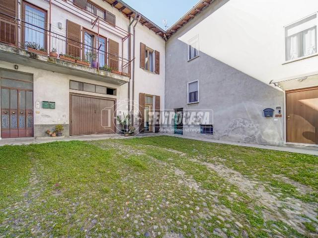 Appartamento in vendita di 141 m² in Via Clemente Sessa