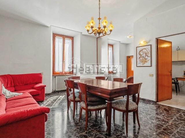 Appartamento in vendita di 141 m² in Via Giuseppe Maria Emiliani, 48