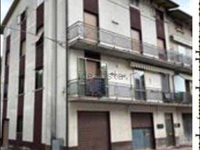 Appartamento in vendita di 141 m² in Via Giacomo Leopardi