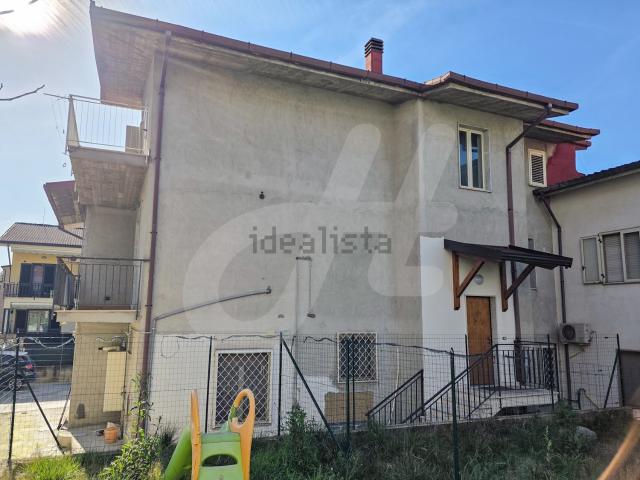 Appartamento in vendita di 141 m² in Via Ginestrelle, 38