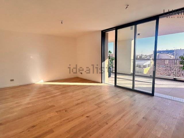 Appartamento in vendita di 141 m² in Via Guglielmo Marconi, 3