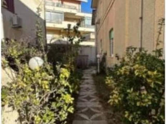 Appartamento in vendita di 141 m² in Via del Mare, 38