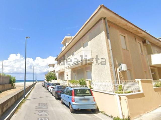 Appartamento in vendita di 141 m² in Via del Mare, 8