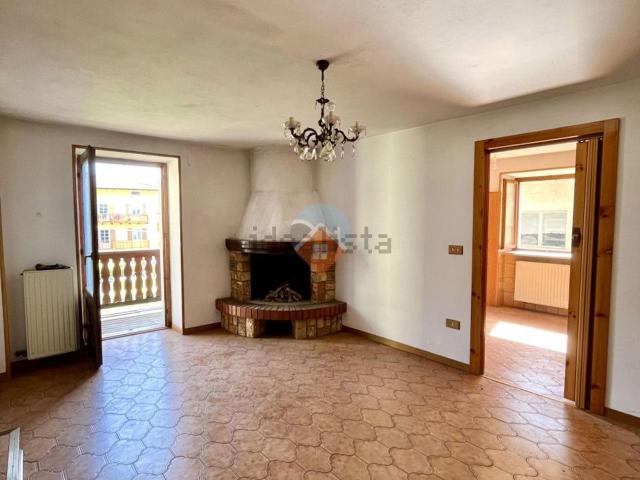 Appartamento in vendita di 141 m² in Via del Torchio, 38