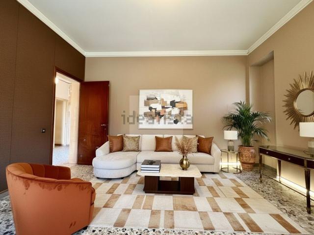 Appartamento in vendita di 141 m² in Via dello Stadio, 226