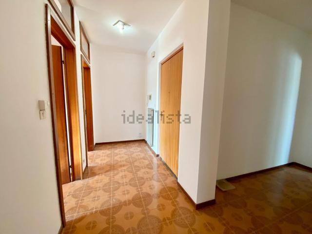 Appartamento in vendita di 141 m² in Via Enrico Fermi