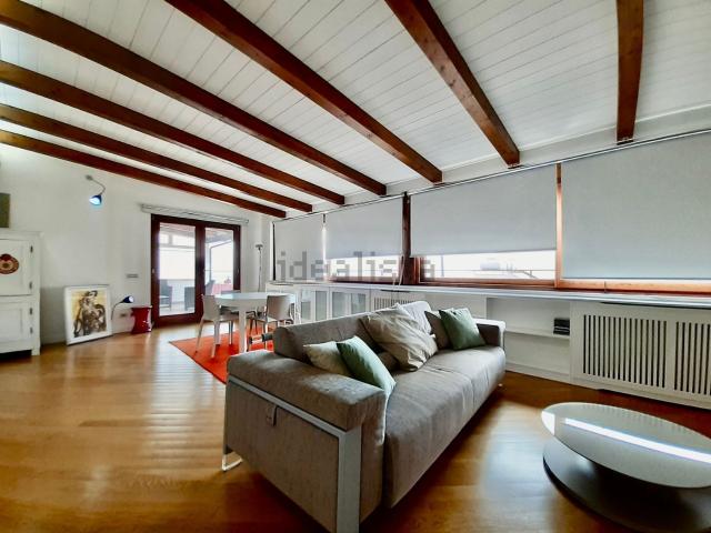 Appartamento in vendita di 141 m² in Via Francesco Crispi