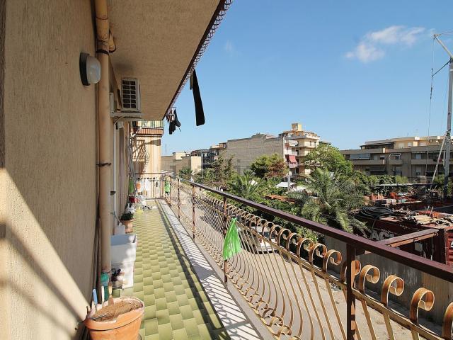 Appartamento in vendita di 141 m² in Via Luigi Castronovo, 4