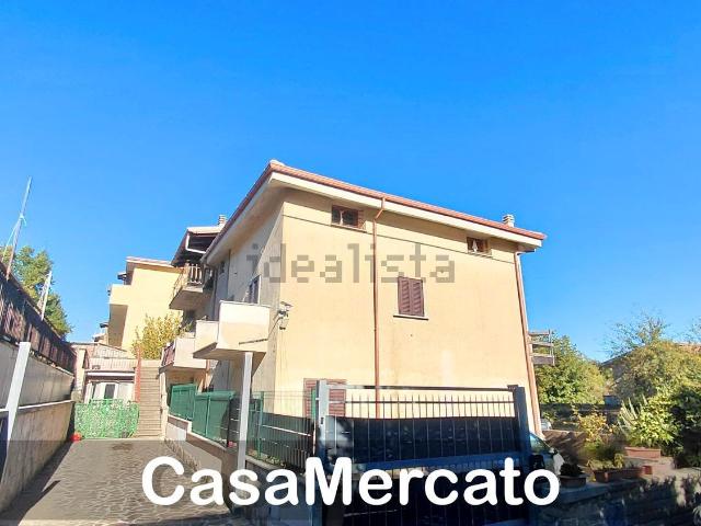 Appartamento in vendita di 141 m² in Via Maschio delle Faete