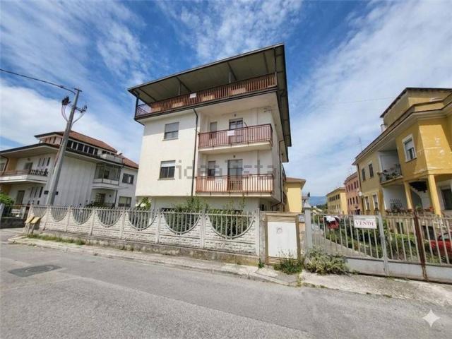 Appartamento in vendita di 141 m² in Via Trieste