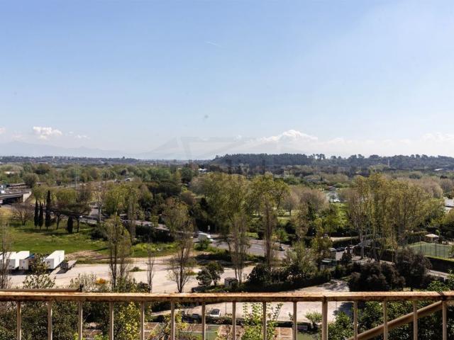 Appartamento in vendita di 141 m² in Via Vincenzo Tiberio