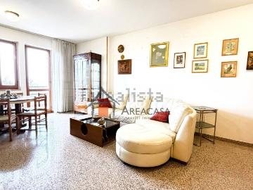 Appartamento in vendita di 141 m² in Frazione Piagge, 318