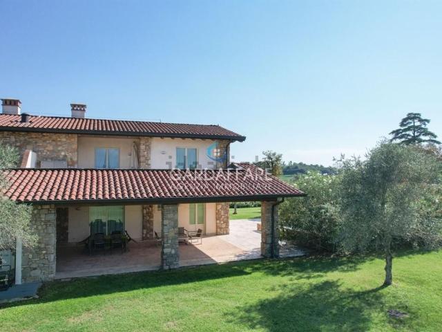 Appartamento in vendita di 141 m² in Località San Vigilio