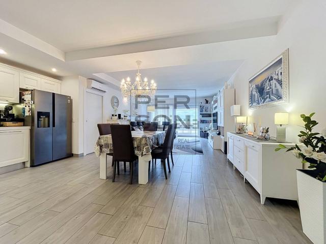 Appartamento in vendita di 142 m²
