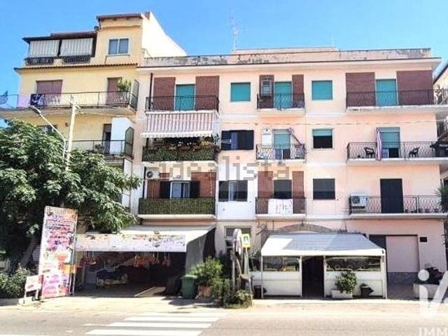 Appartamento in vendita di 142 m² in Via Nazionale, 38