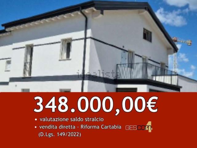 Appartamento in vendita di 142 m² in Via Campagna