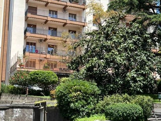 Appartamento in vendita di 142 m² in Via Carnazza, 89