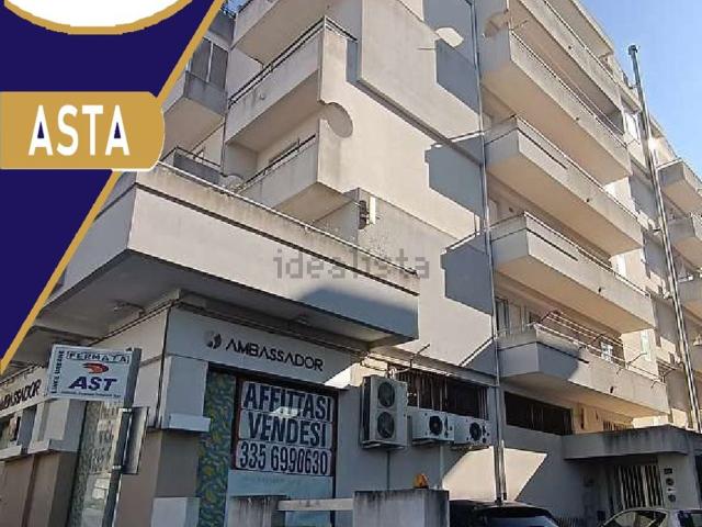 Appartamento in vendita di 142 m² in Via Archimede, 10