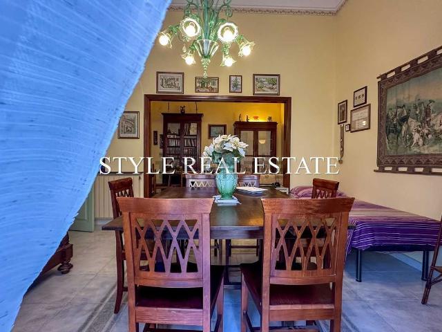 Appartamento in vendita di 142 m² in Via G. B. Perasso, 5