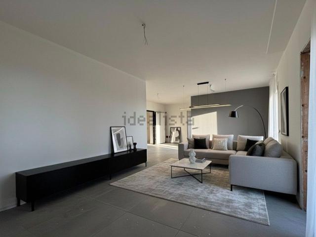 Appartamento in vendita di 142 m² in Via Genoeffa Cocconi Cervi