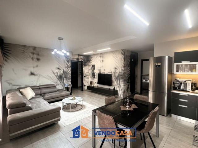 Appartamento in vendita di 142 m² in Via Giovanni Pascoli, 19