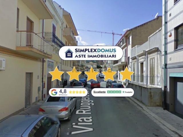 Appartamento in vendita di 142 m² in Via IV Novembre