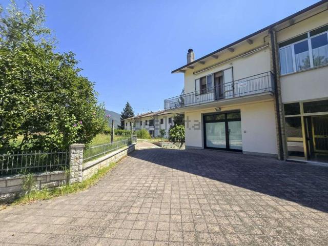 Appartamento in vendita di 142 m² in Via John Fitzgerald Kennedy
