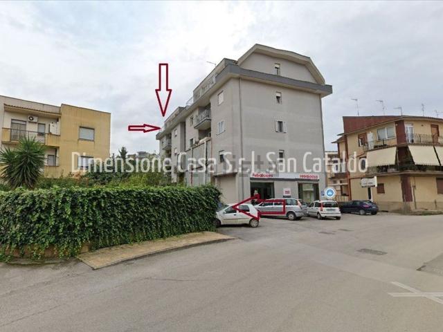 Appartamento in vendita di 142 m² in Via Mimiani, 154