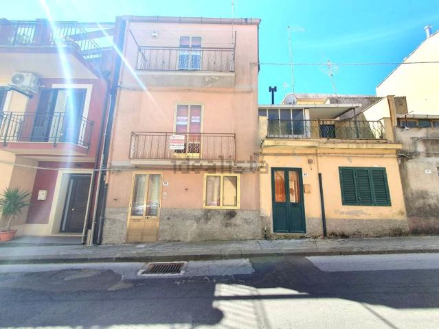 Appartamento in vendita di 142 m² in Via Natale Cappello