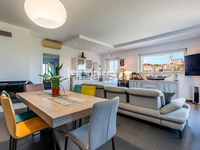 Appartamento in vendita di 142 m² in Via Sant&apos Antonio