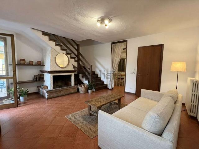 Appartamento in vendita di 142 m² in Via Vittorio Veneto
