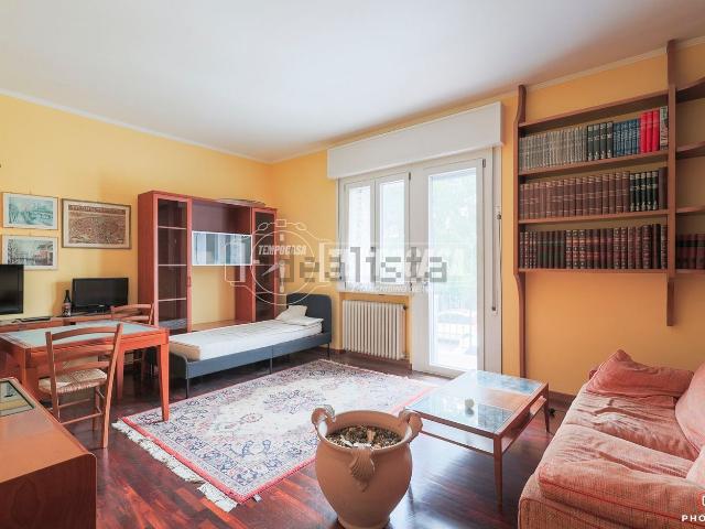 Appartamento in vendita di 142 m² in Via Vincenzo Gallina