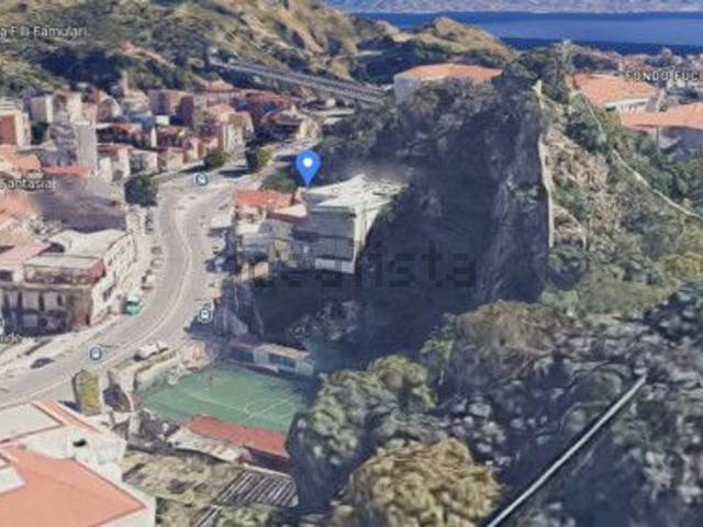 Appartamento in vendita di 142 m² in Viale Antonino Bertuccio