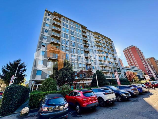 Appartamento in vendita di 142 m² in Viale Fulvio Testi, 192