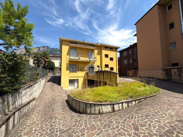 Appartamento in vendita di 142 m² in Corso Europa, 10