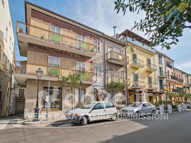 Appartamento in vendita di 142 m² in Corso Remo Gaspari, 18