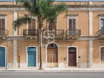 Appartamento in vendita di 142 m² in Corso Roma, 97