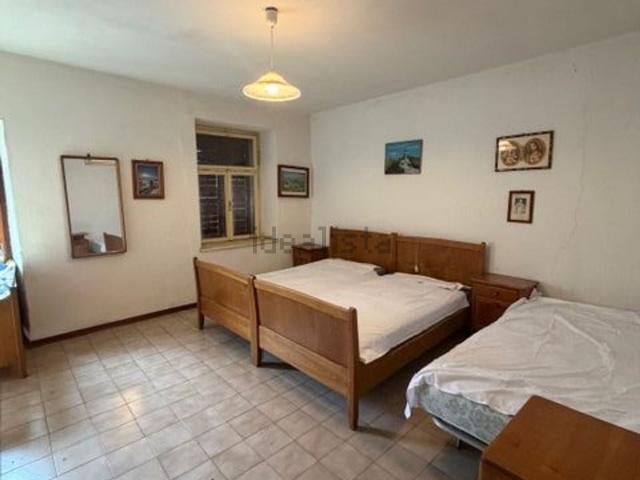 Appartamento in vendita di 142 m² in Frazione Raossi