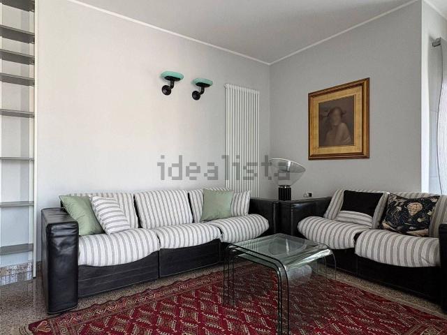 Appartamento in vendita di 143 m² in Via Cesare Battisti, 28