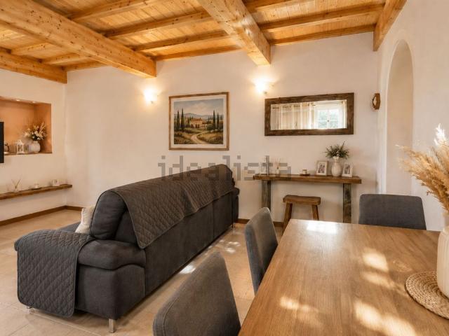 Appartamento in vendita di 143 m² in Via Chiesa di Lugliano