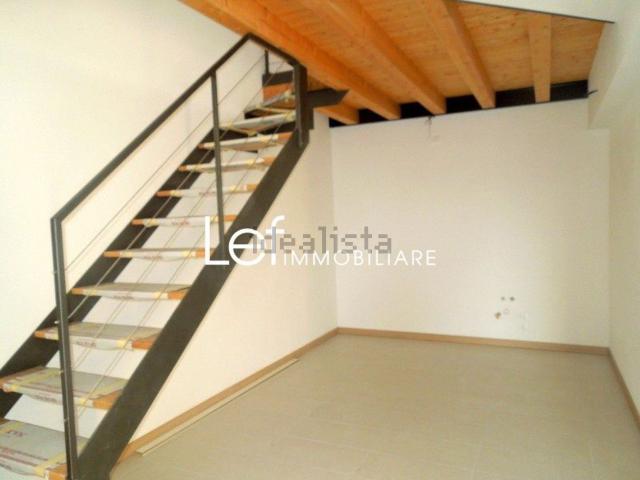 Appartamento in vendita di 143 m² in Via Giuseppe Vaccari
