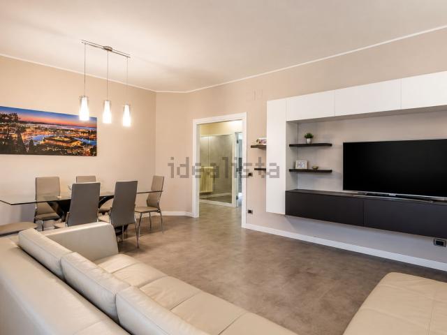 Appartamento in vendita di 143 m² in Via Giacomo Matteotti, 36