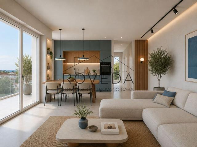 Appartamento in vendita di 143 m² in Via Giovanni Comisso