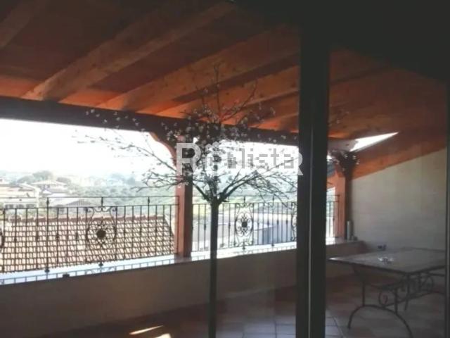 Appartamento in vendita di 143 m² in Via Eugenio Curiel