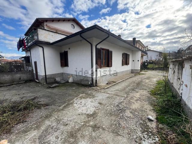 Appartamento in vendita di 143 m² in Via Fonte Ciofani, 43